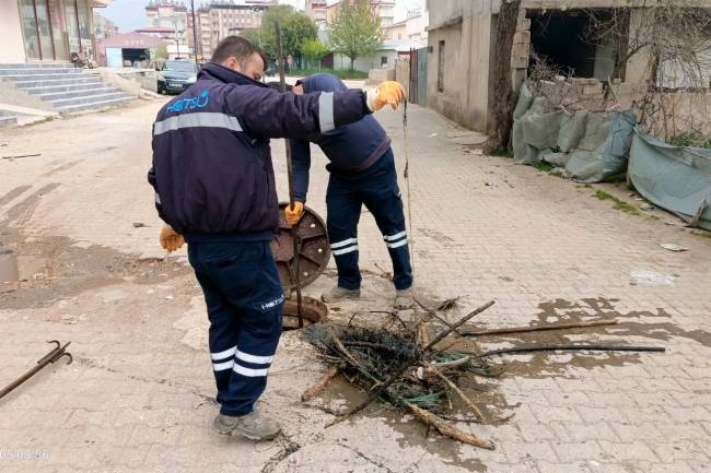 ATIK SU HATLARINDA TEMİZLİK SÜRÜYOR