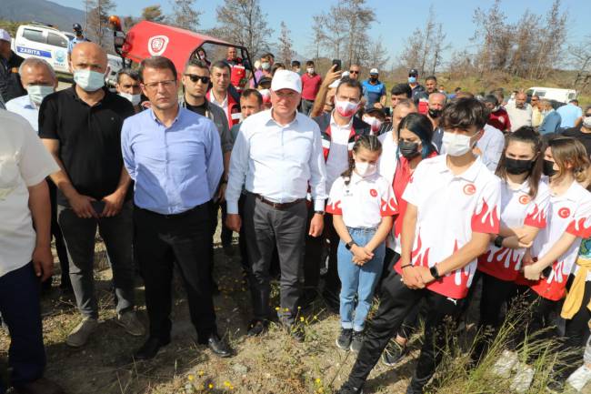 HBB FİDAN DİKİMİ ETKİNLİĞİ GERÇEKLEŞTİRDİ  FİDANLAR YANGIN YARALARINA MERHEM OLACAK  YANGIN SONRASI TAHRİP OLAN BÖLGEDE FİDANLAR TOPRAKLA BULUŞTURULDU
