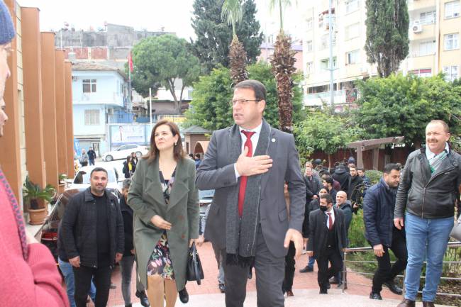 BAŞKAN ERYILMAZ ÇALIŞANLARIN YENİ YILINI (RES-EL SENİ) KUTLADI