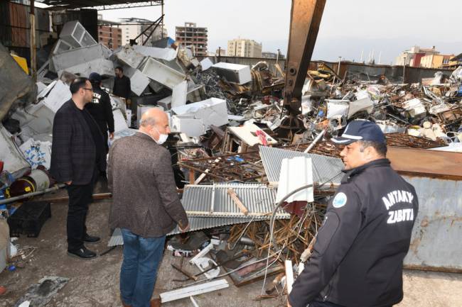 ANTAKYA BELEDİYESİ EKİPLERİ, HURDACILARI DENETLEDİ