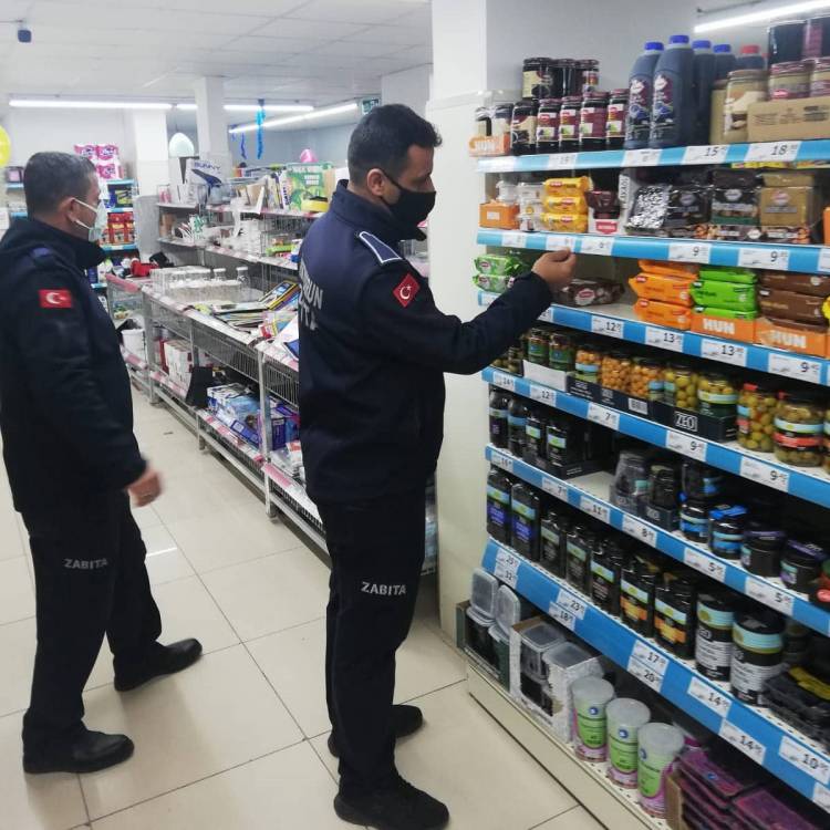 İSKENDERUN BELEDİYESİ ZABITASI KISITLAMA GÜNLERİNDE DE GÖREVDE