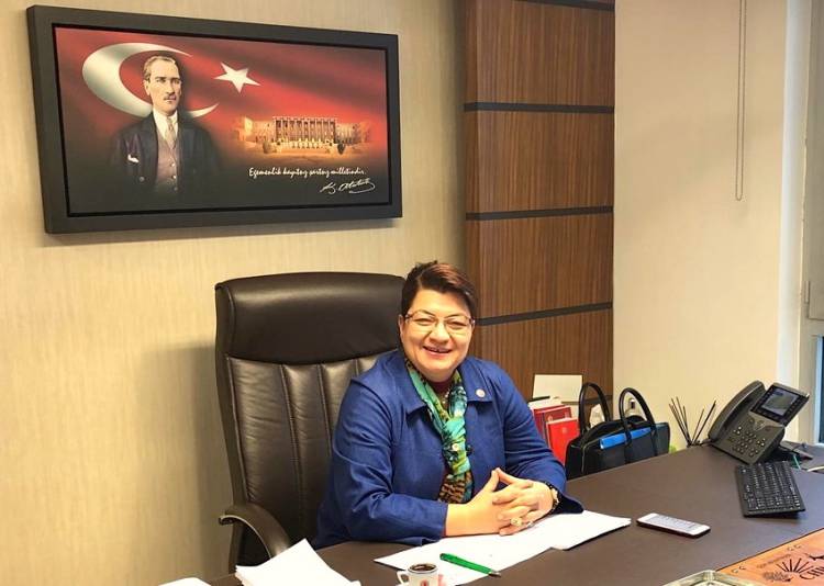 SUZAN ŞAHİN: MESLEKİ TEKNİK ÖĞRETMENLER 20 YILDIR  ATAMA BEKLİYOR !