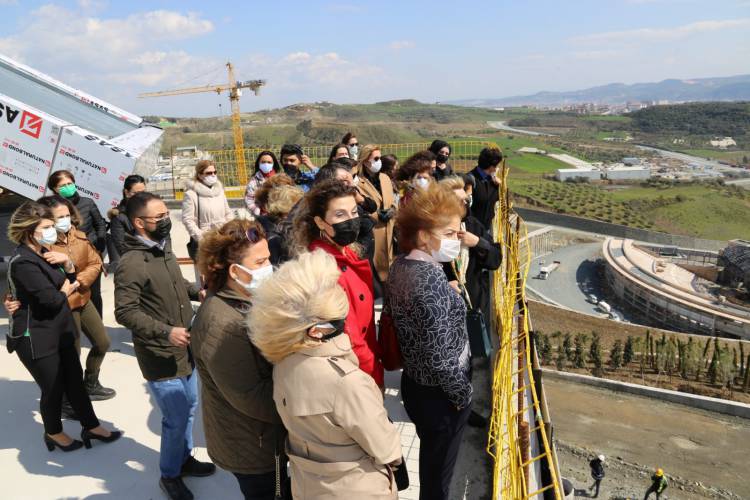 HATAY’IN ÜRETKEN KADINLARI EXPO SERALARINI ZİYARET ETTİ