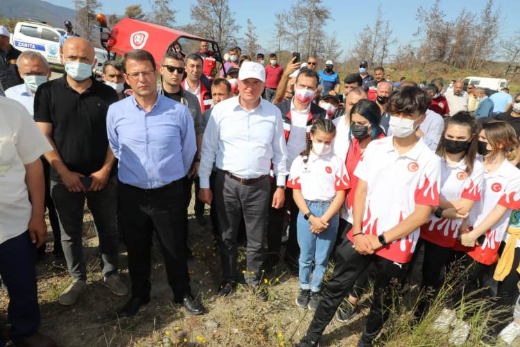HBB FİDAN DİKİMİ ETKİNLİĞİ GERÇEKLEŞTİRDİ  FİDANLAR YANGIN YARALARINA MERHEM OLACAK  YANGIN SONRASI TAHRİP OLAN BÖLGEDE FİDANLAR TOPRAKLA BULUŞTURULDU