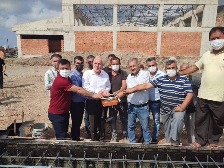 İSKENDERUN BELEDİYE BAŞKANI FATİH TOSYALI: DENİZCİLER ÇOK AMAÇLI SALON PROJESİNİN TEMELİ ATILDI