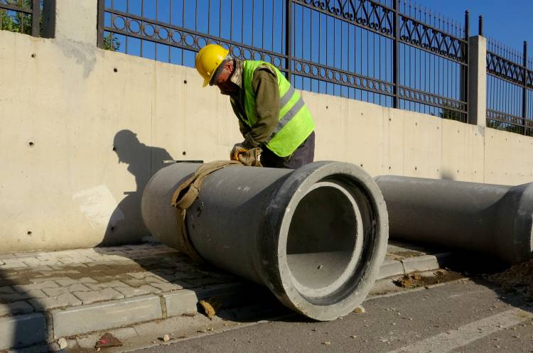 GÜRSEL MAHALLESİ’NİN YAĞMUR SUYU DEŞARJ SORUNU ÇÖZÜLÜYOR
