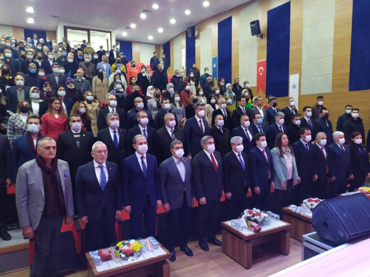 YAYLADAĞI KÜLTÜR MERKEZİ VE MİLLET KÜTÜPHANESİ HİZMETE AÇILDI