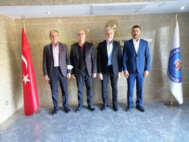Zeybek Asansörleri Firma Sahibi Gökhan Zeybek İTSO’yu Ziyaret Etti