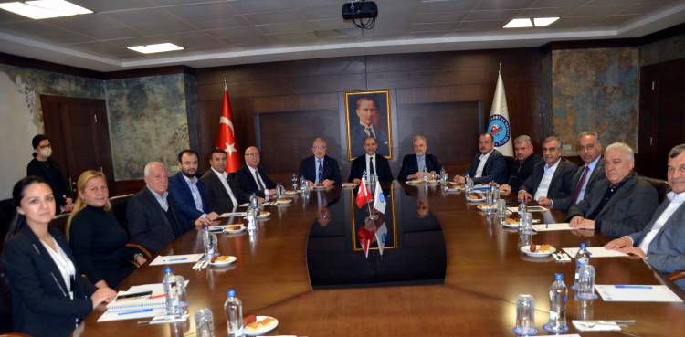 AK Parti Hatay Milletvekili Abdulkadir Özel’den İTSO’ya Ziyaret “Ekonomideki Son Gelişmeler Değerlendirildi”