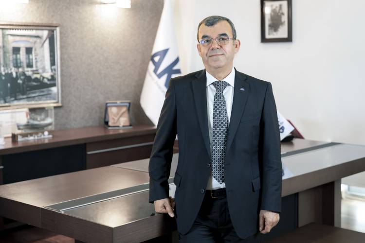 AKİB’DE NEJDAT SİN HİZMET BAYRAĞINI DEVREDİYOR